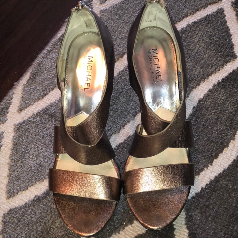 Michael Kors platform open toed pumps in gunmetal